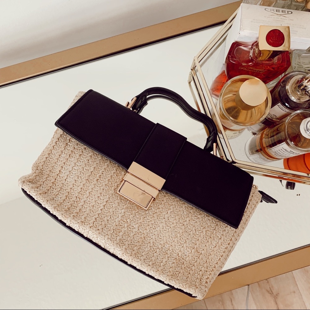 👜 WOVEN BLACK AND CREAM BAG 👜